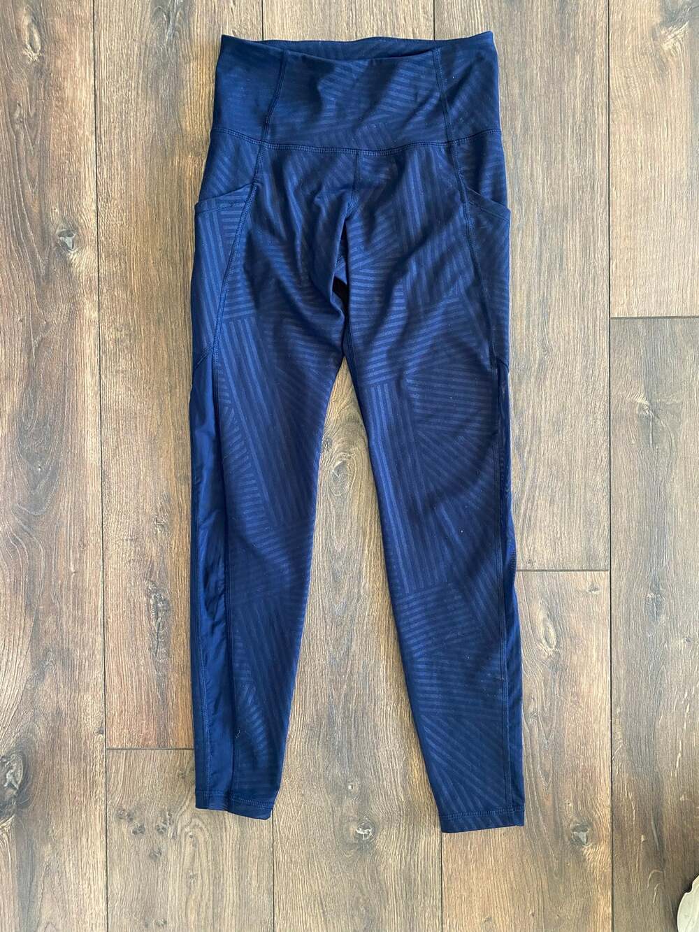 Old Navy Active Go-Dry Leggings Womenโs Small Navy Blue High Rise Side Pockets